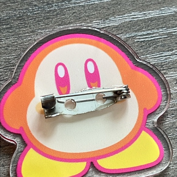 Handmade Kirby pin - Picture 3 of 4